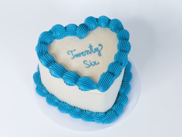 Retro heart cake in blue